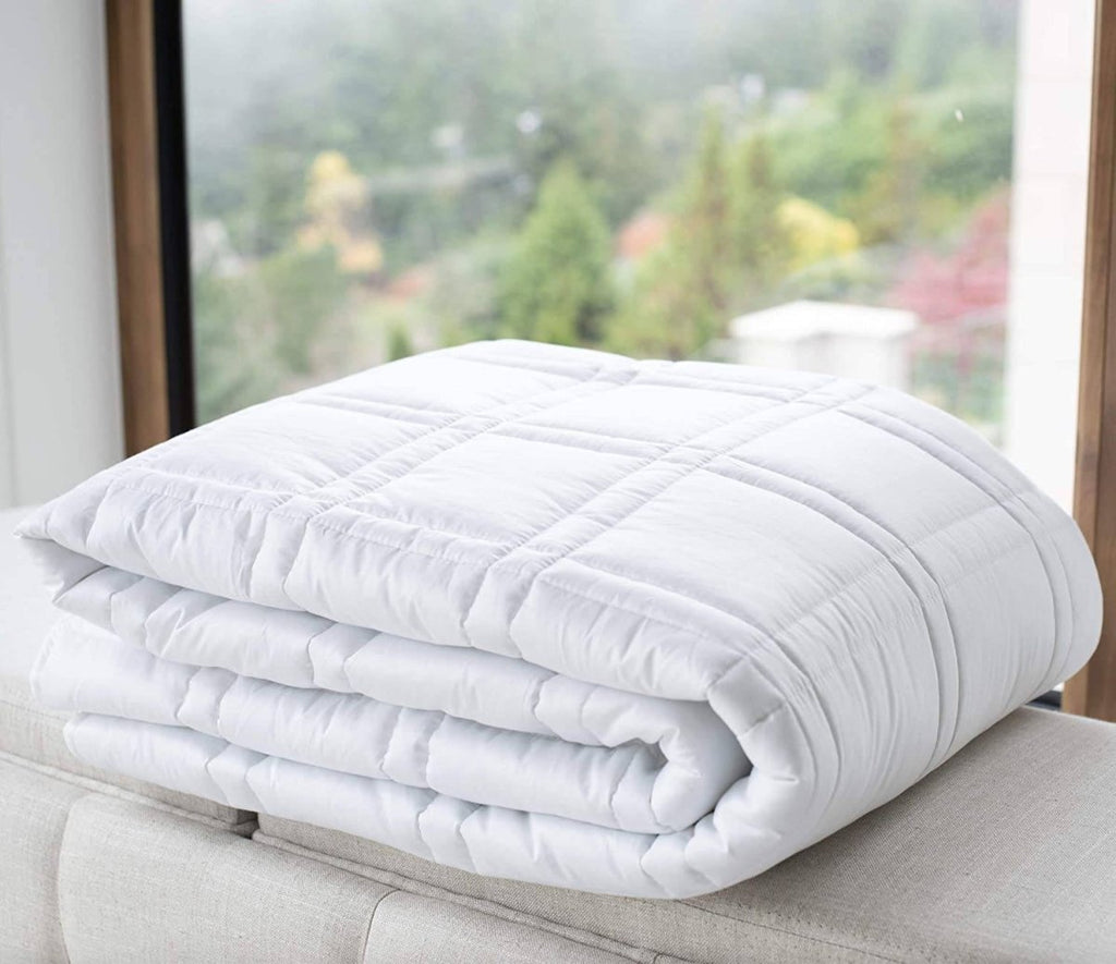 NEW! PREMIUM COZY SET FOR CHILLY SLEEPERS - White - Twin - 48'' x 72'' (12 lbs)